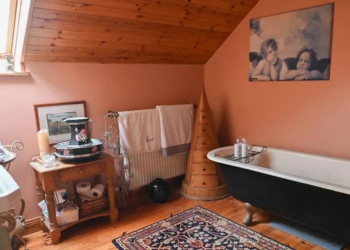 度假居 The Stone House